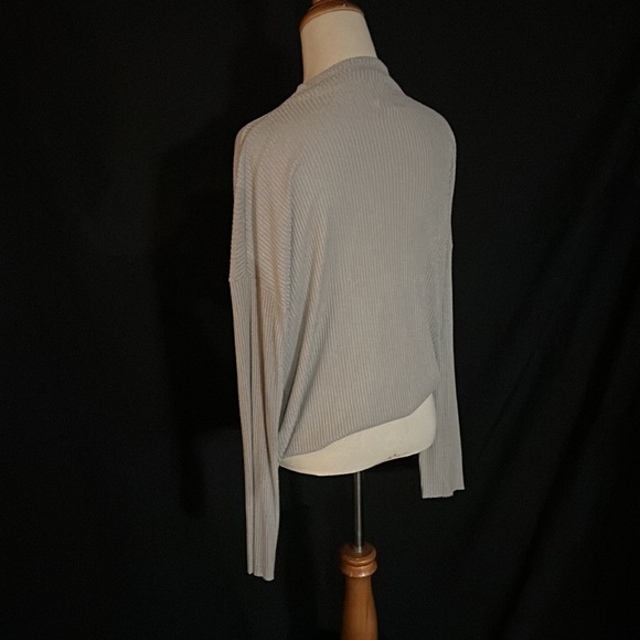 Lucky Brand long sleeve - Picture 2 of 4